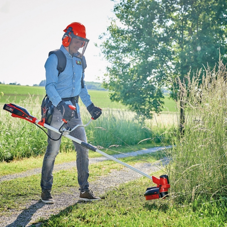 Essential gardening tools: Brush Cutter
