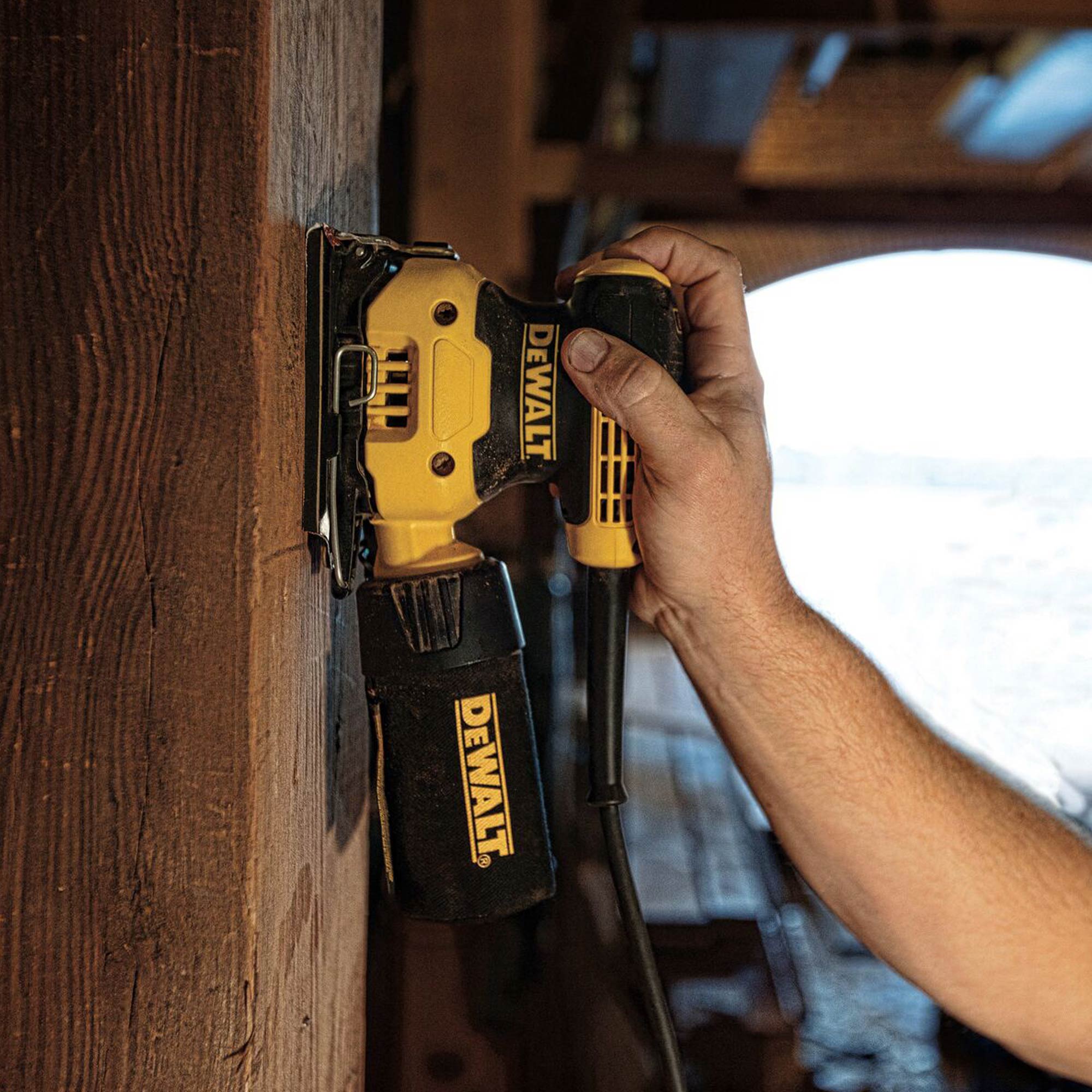 DEWALT DWE6411 240v 1/4 Sheet Sander ToolStore UK