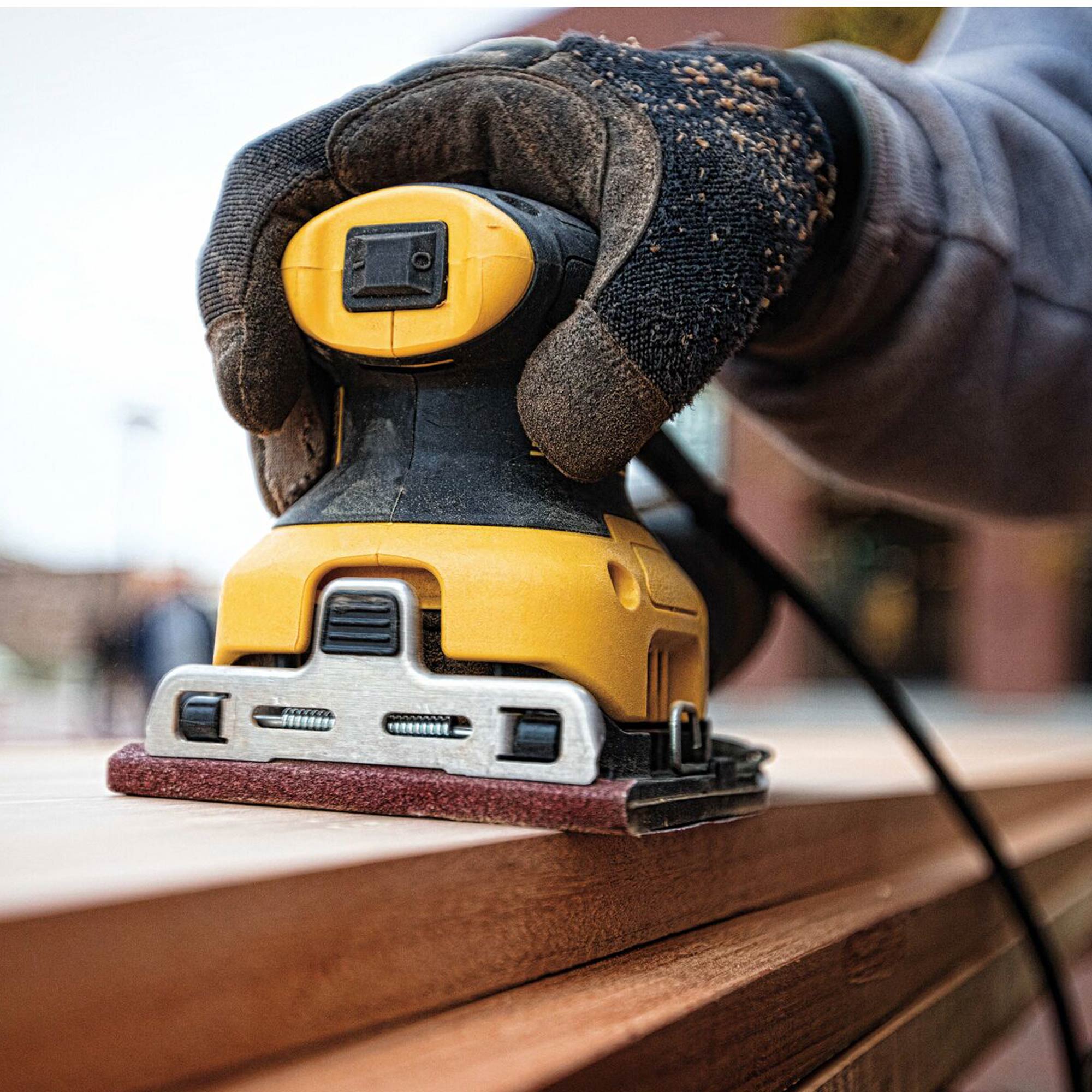 DEWALT DWE6411 240v 1/4 Sheet Sander ToolStore UK