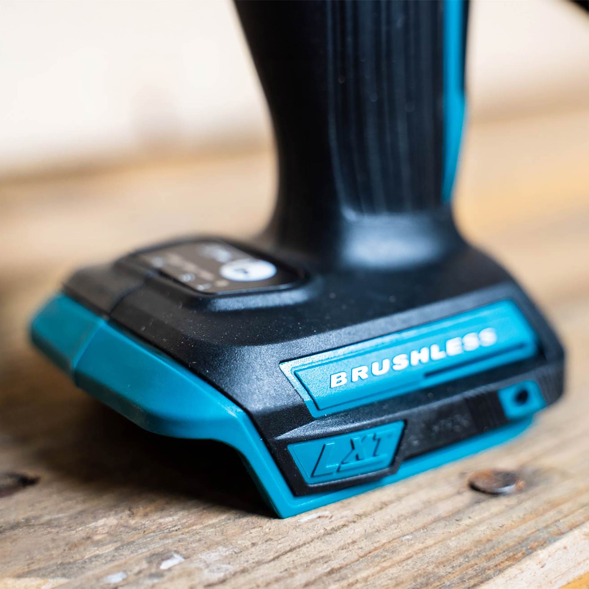 MAKITA DTD154Z 18v LXT Brushless Impact Driver (Body Only) ToolStore UK