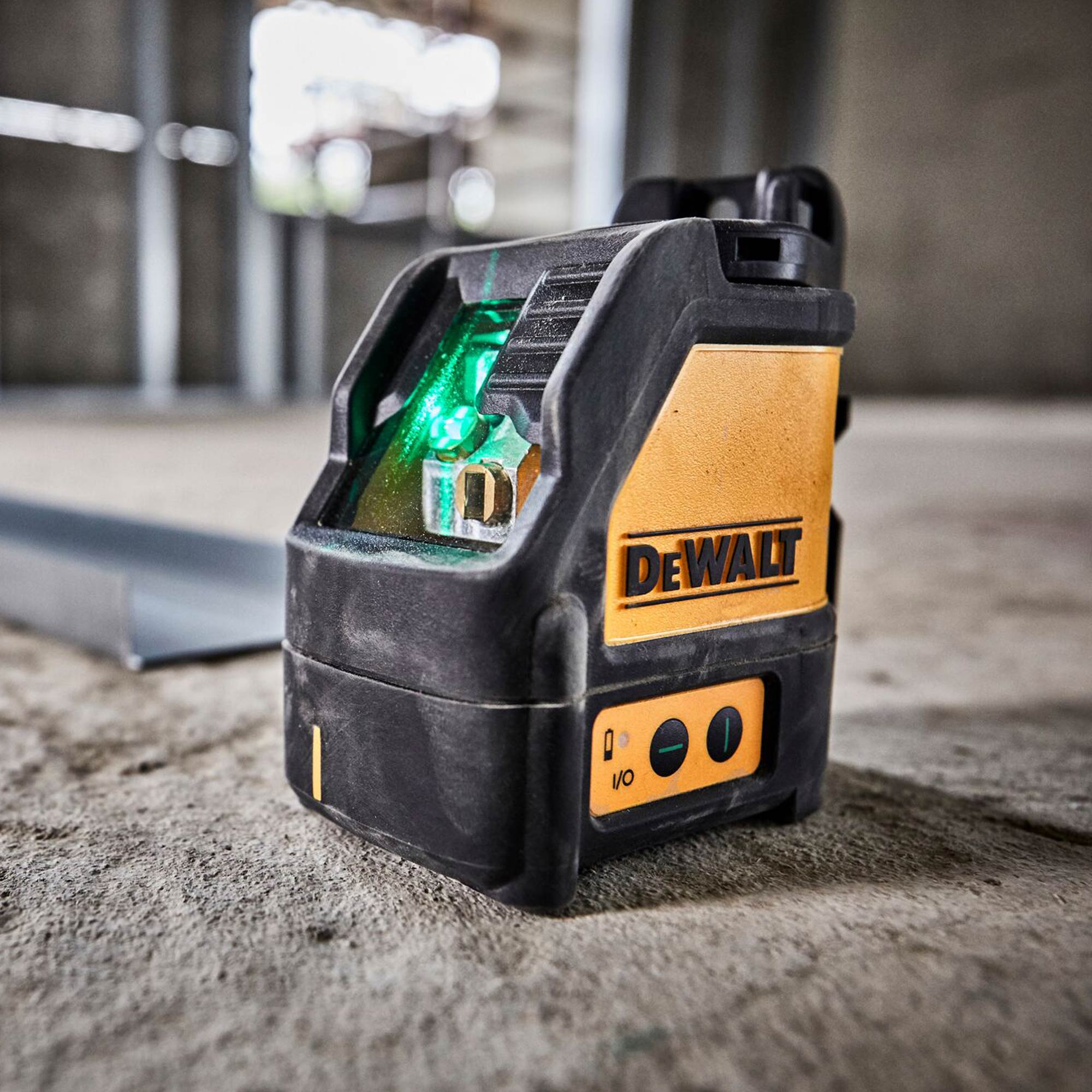 DW088CG DEWALT Cross Line Green Laser ToolStore UK