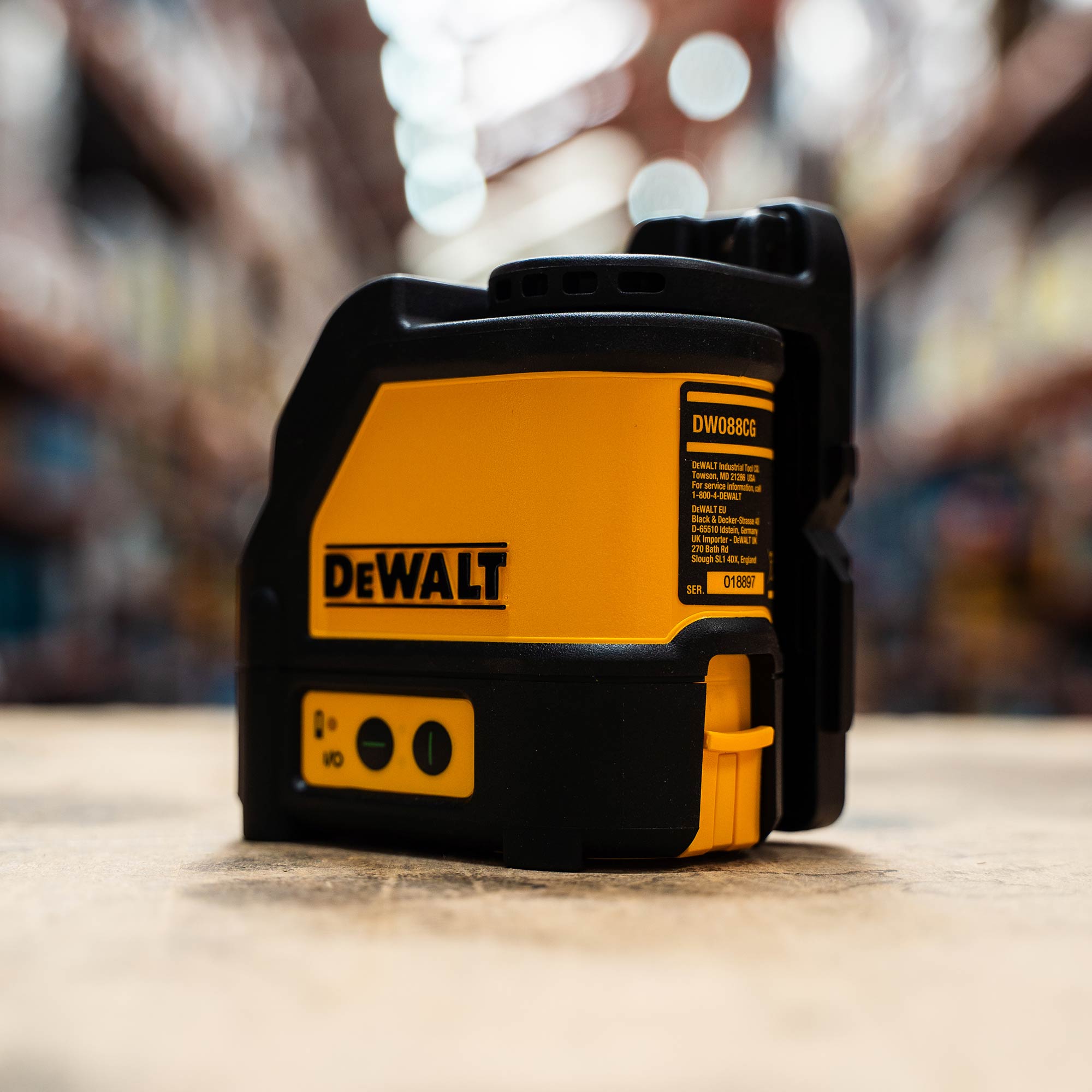 DW088CG DEWALT Cross Line Green Laser ToolStore UK