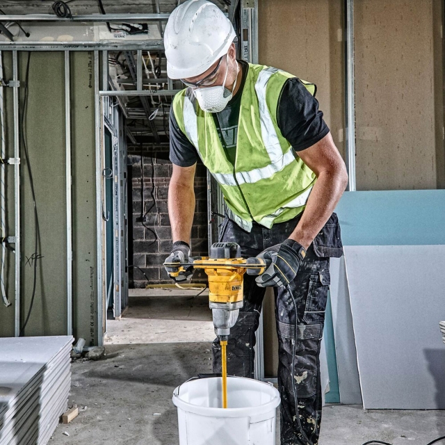 DEWALT DEWALT DWD241 110v 1600w Paddle Mixer