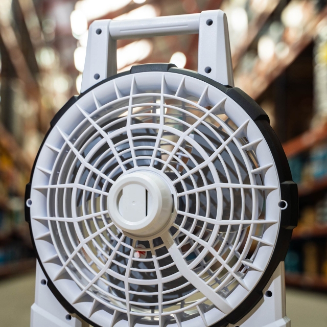 MAKITA MAKITA DCF201ZW 14v/18v/240v 250mm Portable Fan White