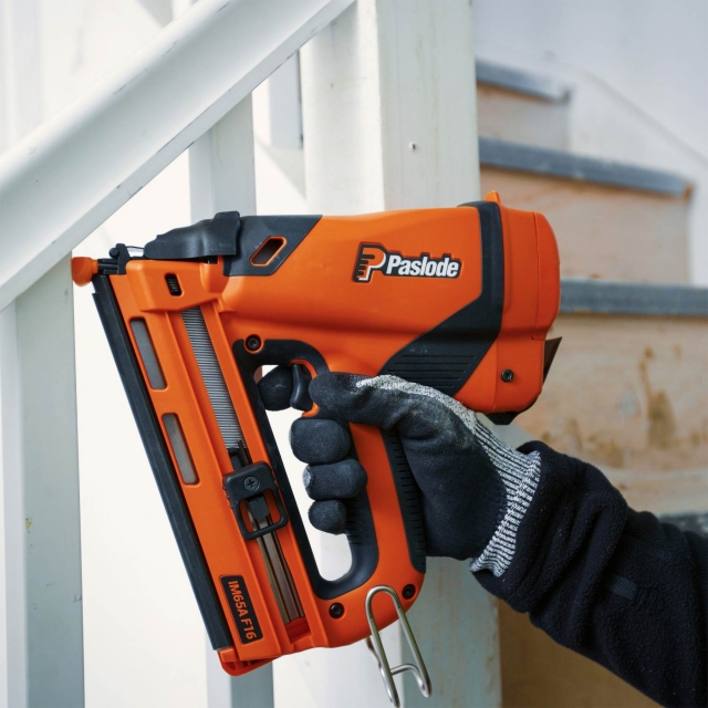 PASLODE PASLODE IM65A/F16 Li-Ion Impulse Angled Nailer
