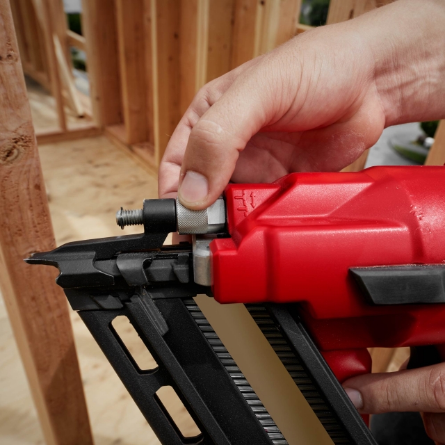 MILWAUKEE MILWAUKEE M18FFN-0C 18v FUEL Framing Nailer BODY