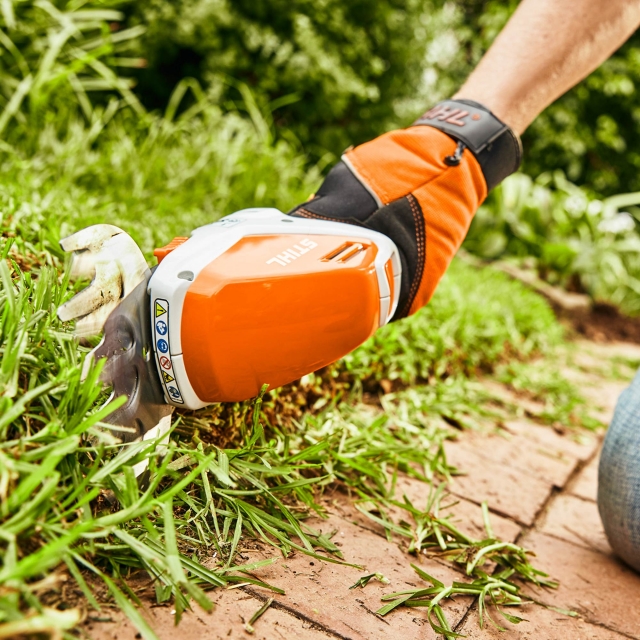 STIHL HSA26 10.8v Shrub Shears ToolStore UK