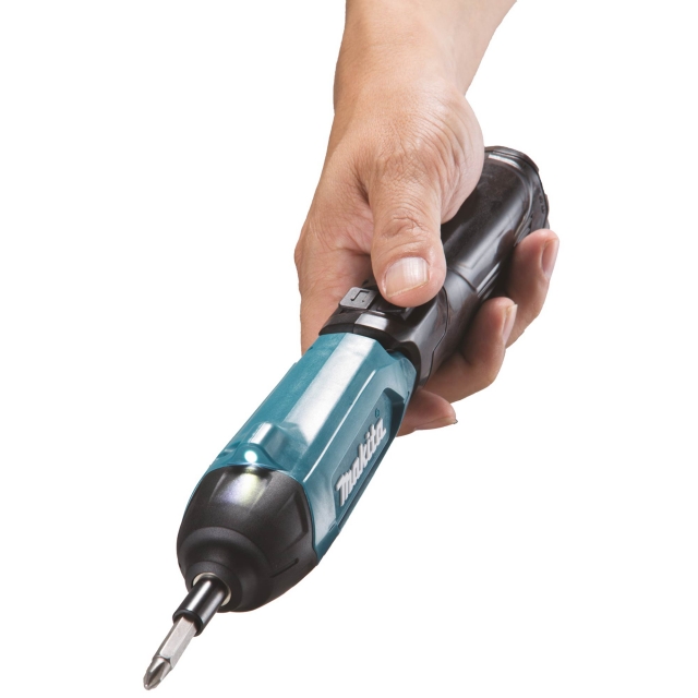 MAKITA MAKITA DF001DW 3.6v Pencil Screwdriver and Accessory Bit Set