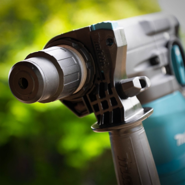 MAKITA MAKITA HR3001CJ 110v SDS Plus 1050w Rotary Hammer