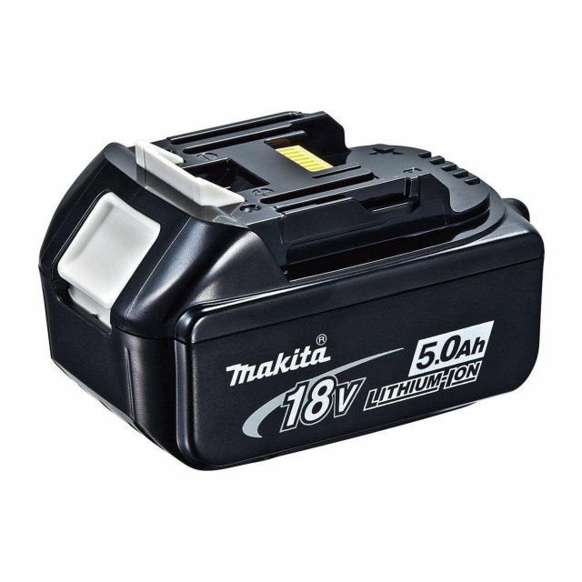 Close-Up of MAKITA BL1850B Battery - Unbeatable 45-Minute Charge Time