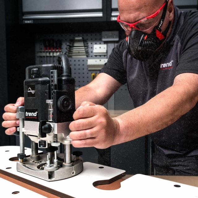 TREND TREND STEALTH/ML Airstealth Half Mask Medium / Large