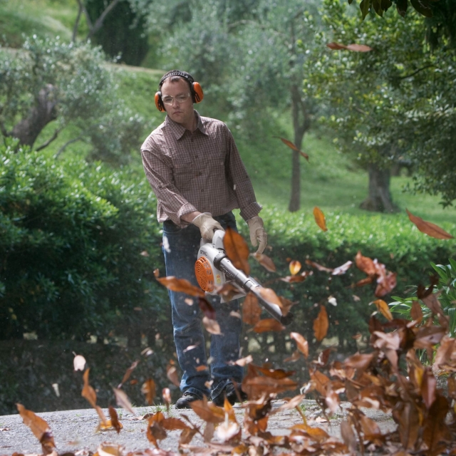 STIHL BG86 Petrol Blower - ToolStore UK