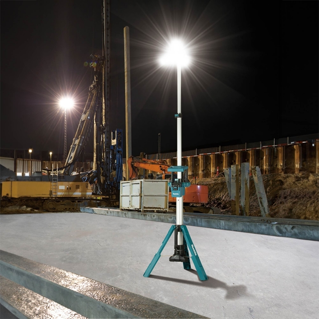 MAKITA MAKITA DML814 18v LXT Tower Light BODY ONLY