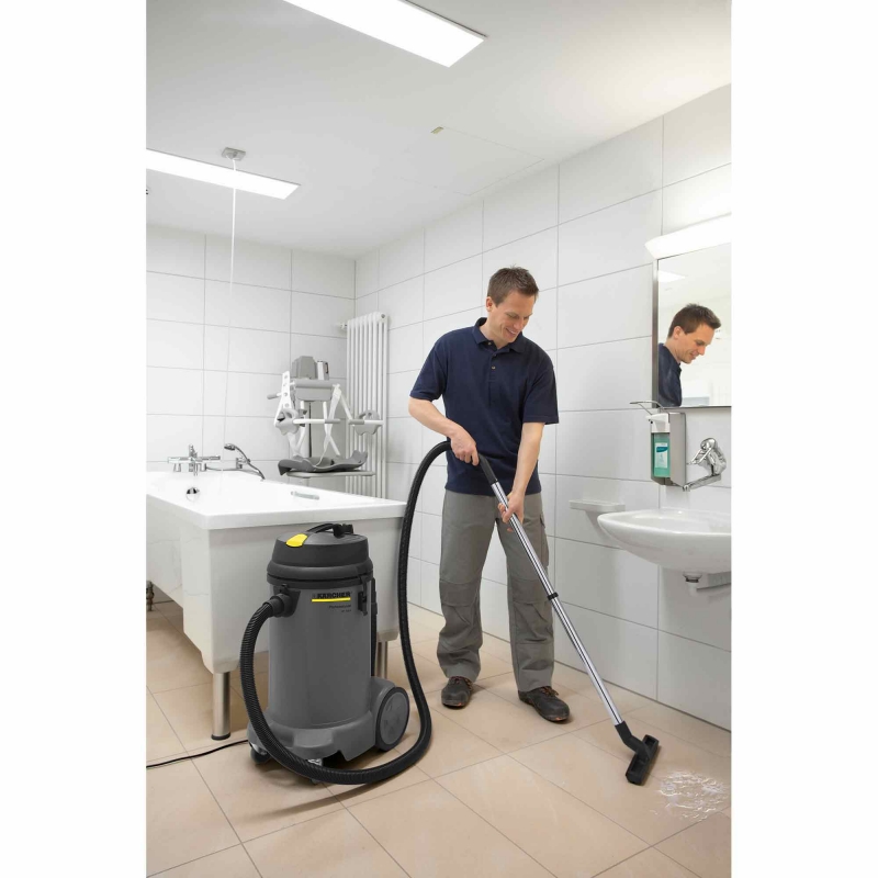 KARCHER KARCHER NT48/1 240v 48L Wet & Dry Vacuum Cleaner