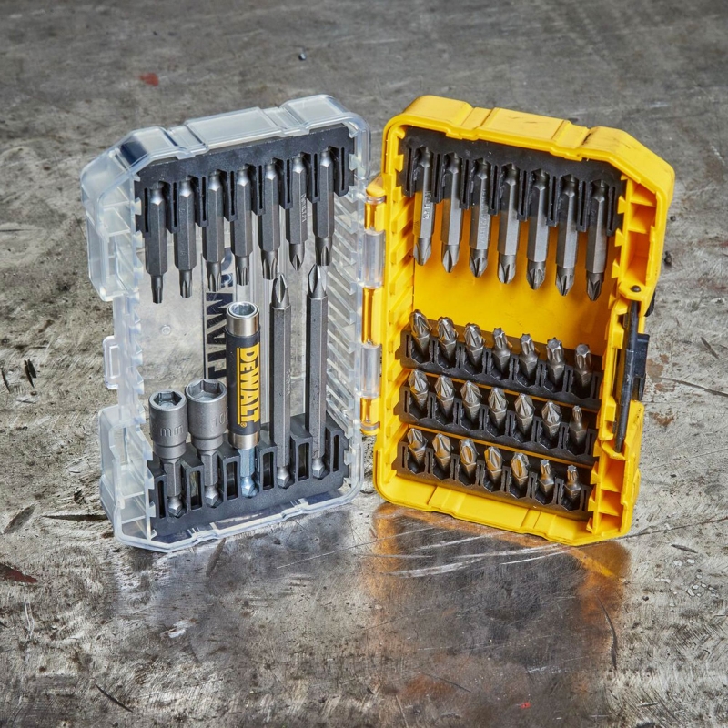 DEWALT DEWALT DT70702QZ 40 Piece Screw Driving Set