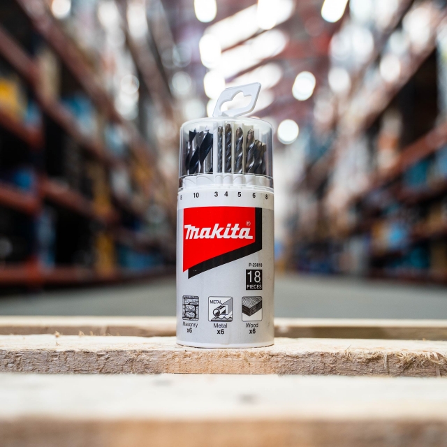 MAKITA MAKITA S-MAK32C 110v SDS Plus Rotary Hammer Drill complete with Accessories