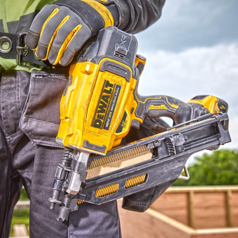 Chiodi In Stecca Collettizzati LISCI Lucidi DeWalt 3.1x90mm (2200pz