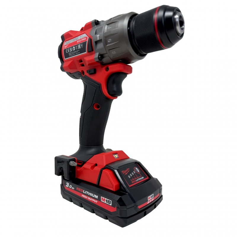 MILWAUKEE MILWAUKEE M18FPP2A3-302P M18 Fuel Combi/Impact Driver Twin Pack with 2 x 3Ah Batteries