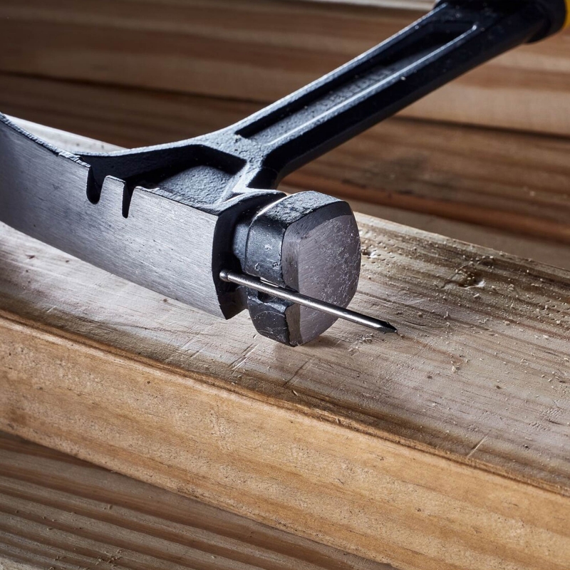 DEWALT DEWALT DWHT51004-0 Rip-Claw Steel Hammer - 20oz