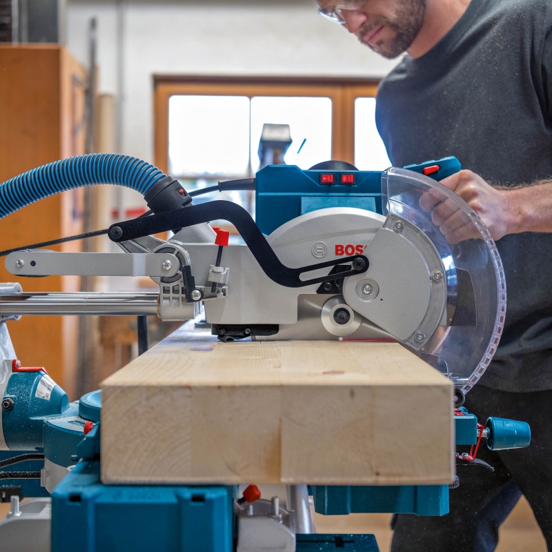 BOSCH BOSCH GCM305-254D 240v 10