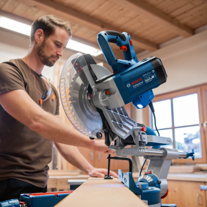 BOSCH BOSCH GCM305-254D 240v 10