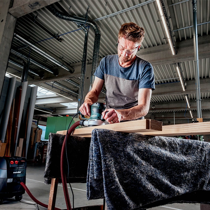 METABO METABO SXE450 TurboTec 240v Orbital Sander with 25x Discs