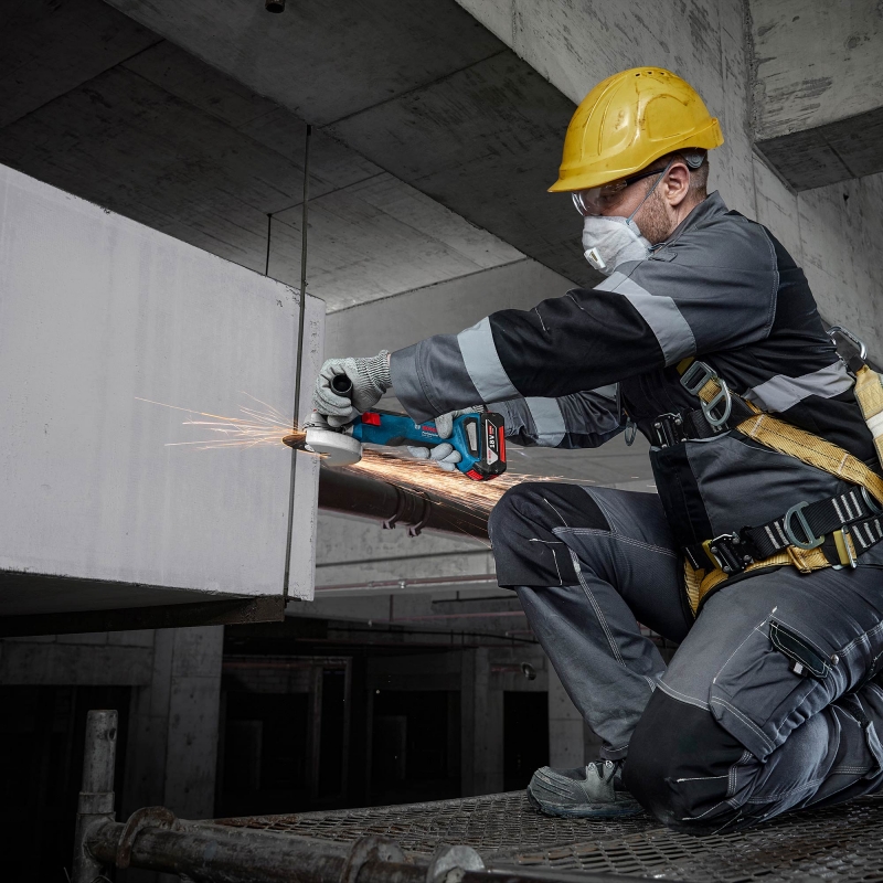 BOSCH BOSCH GWS18V-8 18v 125mm Grinder BODY ONLY