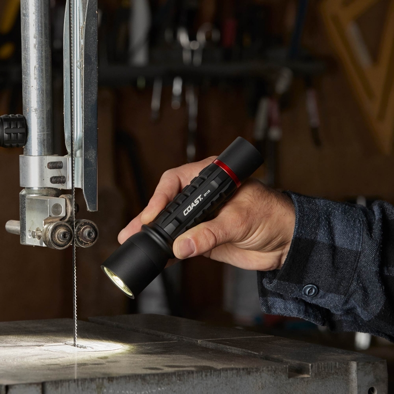 COAST COAST XP11R Rechargeable Torch - 2000 Lumens