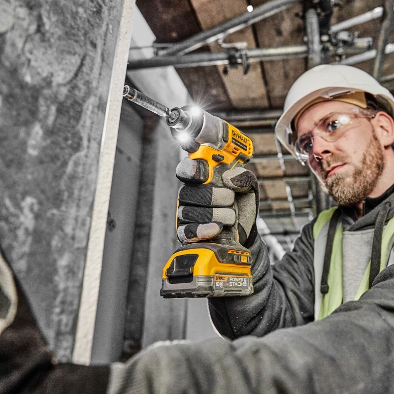 DEWALT DEWALT DCF840E2T 18v Compact Impact Driver with 2x Powerstack Batteries