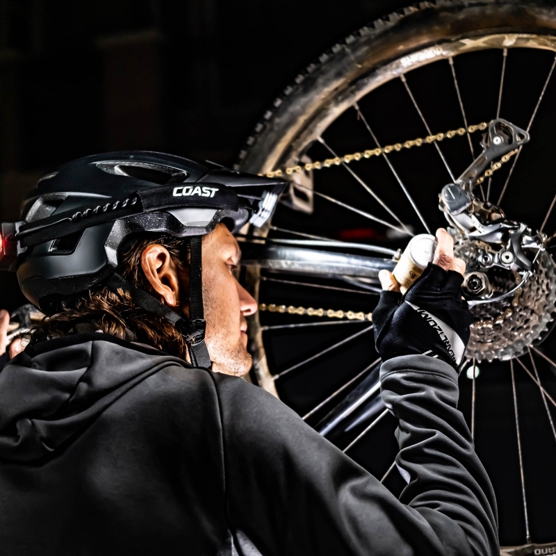 COAST COAST RL10 LED Head Torch 560 Lumens 3xAAA Batteries