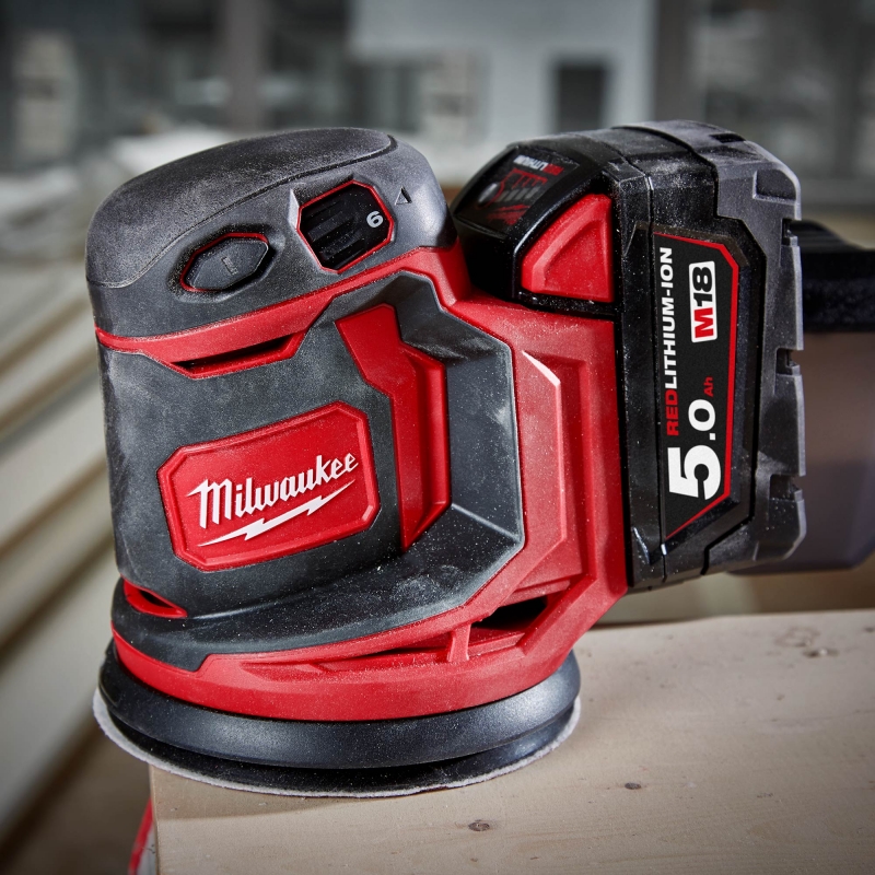 MILWAUKEE MILWAUKEE M18BOS125-0 18v Random Orbital Sander BODY ONLY