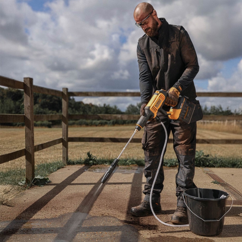 DEWALT DEWALT DCMPW1000N 54v Brushless Power Cleaner Body Only