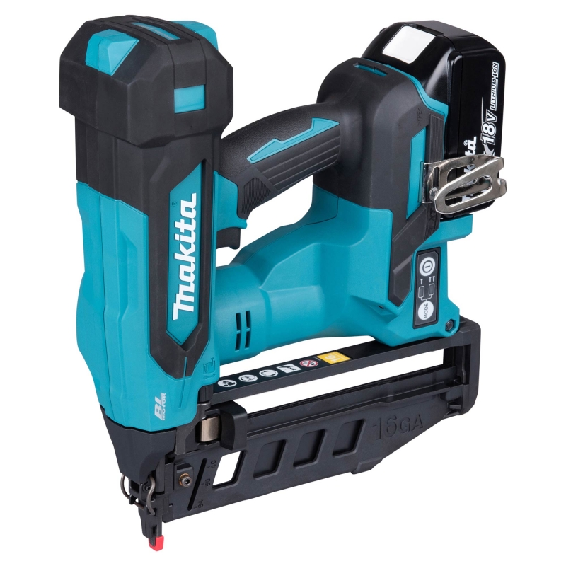 MAKITA MAKITA DBN601RTJ 18v Finishing Nailer with 2x5ah Batteries