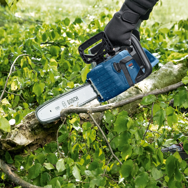 BOSCH BOSCH GKE18V-40 Cordless Chainsaw BODY ONLY
