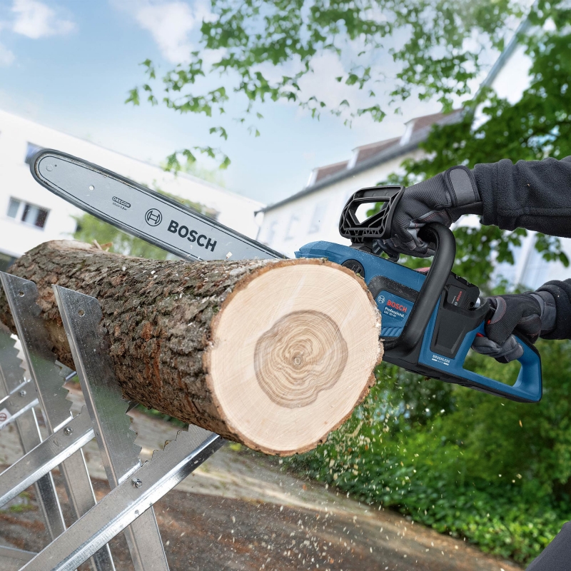 BOSCH BOSCH GKE18V-40 Cordless Chainsaw BODY ONLY