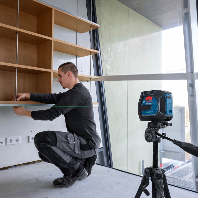 BOSCH BOSCH GLL20-22G Professional Line Laser with LB10 bracket