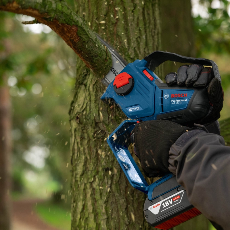 BOSCH BOSCH GKE18V-15 Pruning Chainsaw BODY ONLY