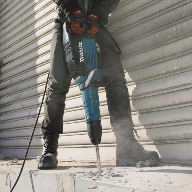 MAKITA MAKITA HM1214C 110v AVT Demolition Hammer