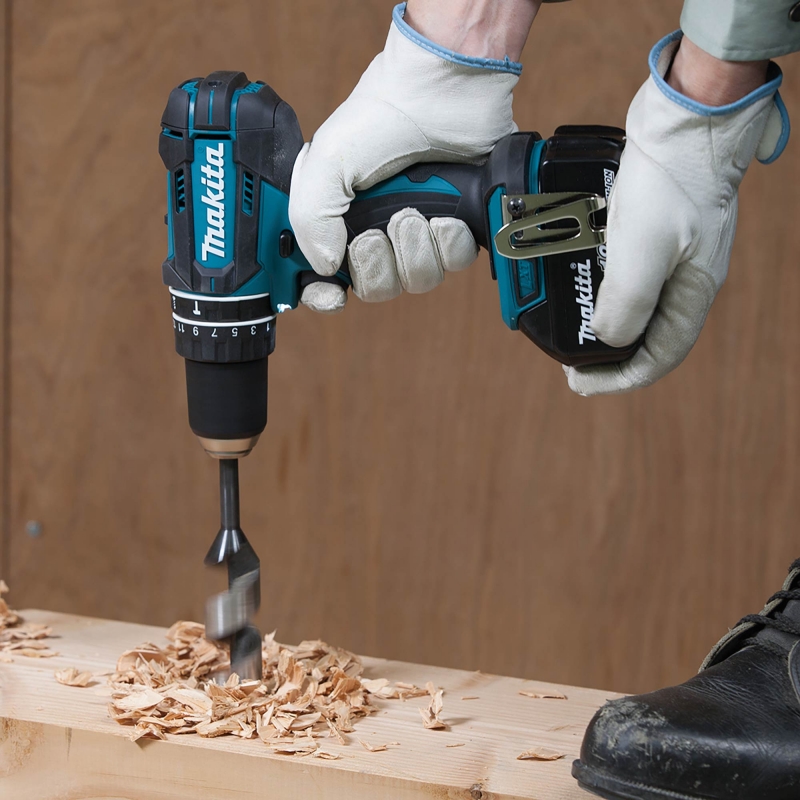 MAKITA MAKITA DHP482RTJ 18v Combi Drill with 2x5ah Batteries