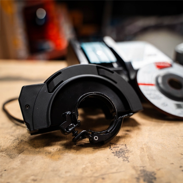 MAKITA MAKITA DGA463RTJ 18v Brushless 115mm Grinder with 2x5ah Batteries