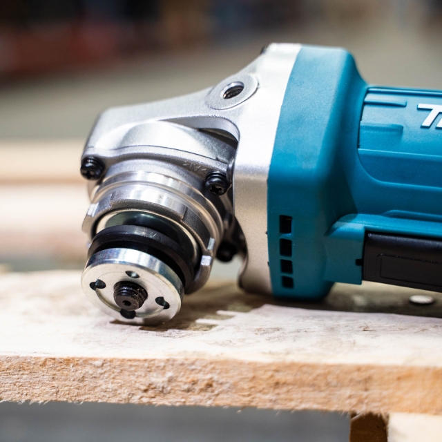 MAKITA MAKITA GA4034 110v 4