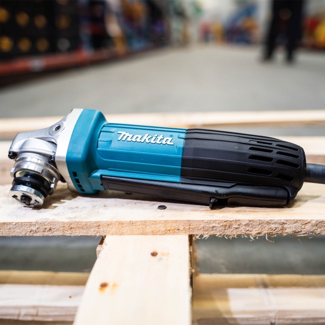 MAKITA MAKITA GA4034 110v 4