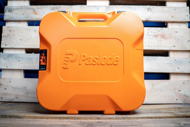 PASLODE PASLODE IM65/F16 Li-Ion Impulse Gas Brad Nailer