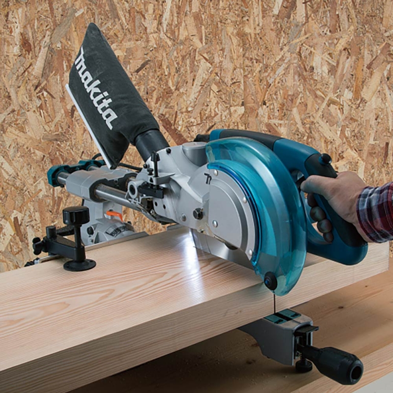 MAKITA MAKITA LS0815FLN 240v 216mm Mitre Saw Laser and Light